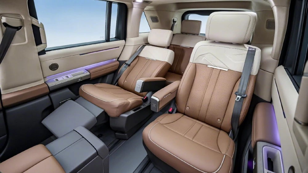 Freelander 8 салон 2.webp