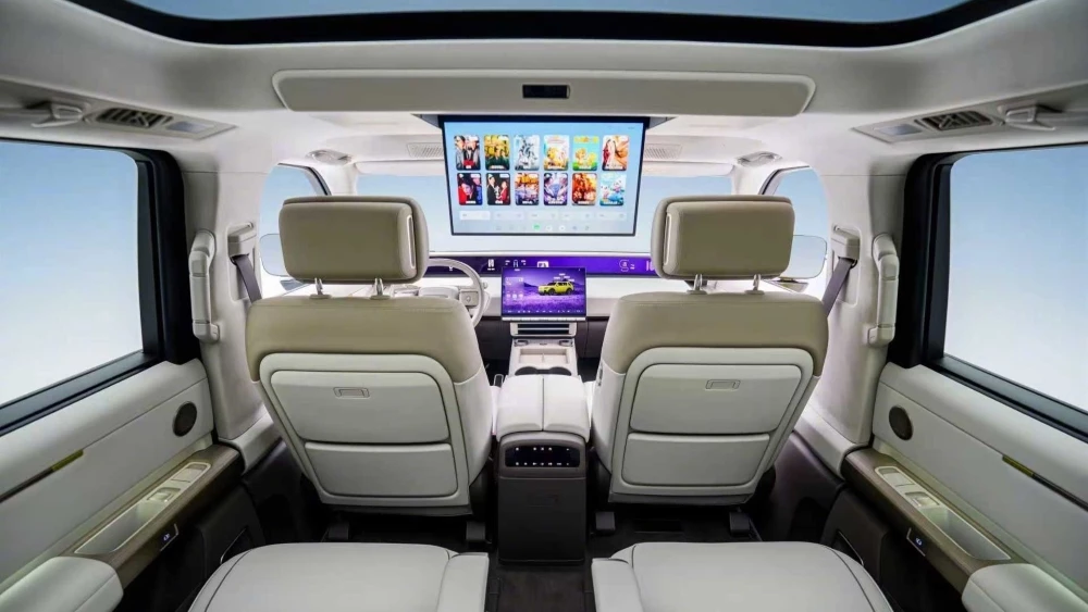 Freelander 8 салон 3.webp
